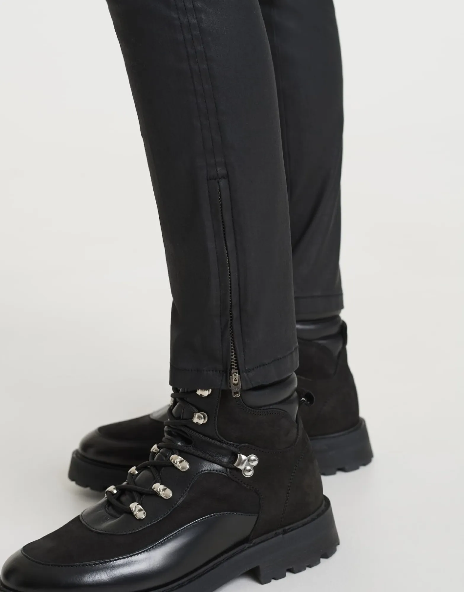 Shop someday Fashion Coated Jeans Emily Zip Black