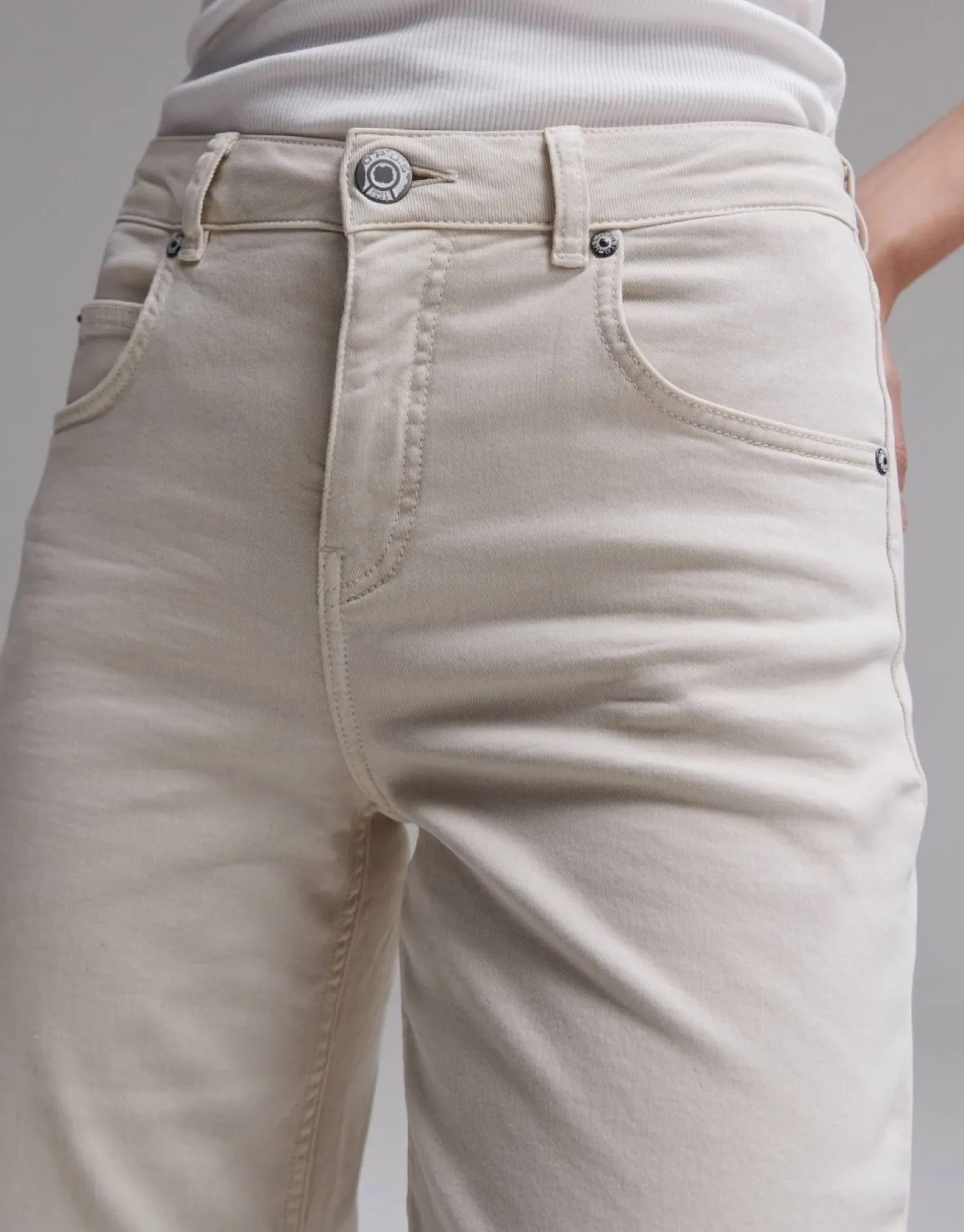 Best someday Fashion Cropped Straight Jeans Momito Color Natural Glaze