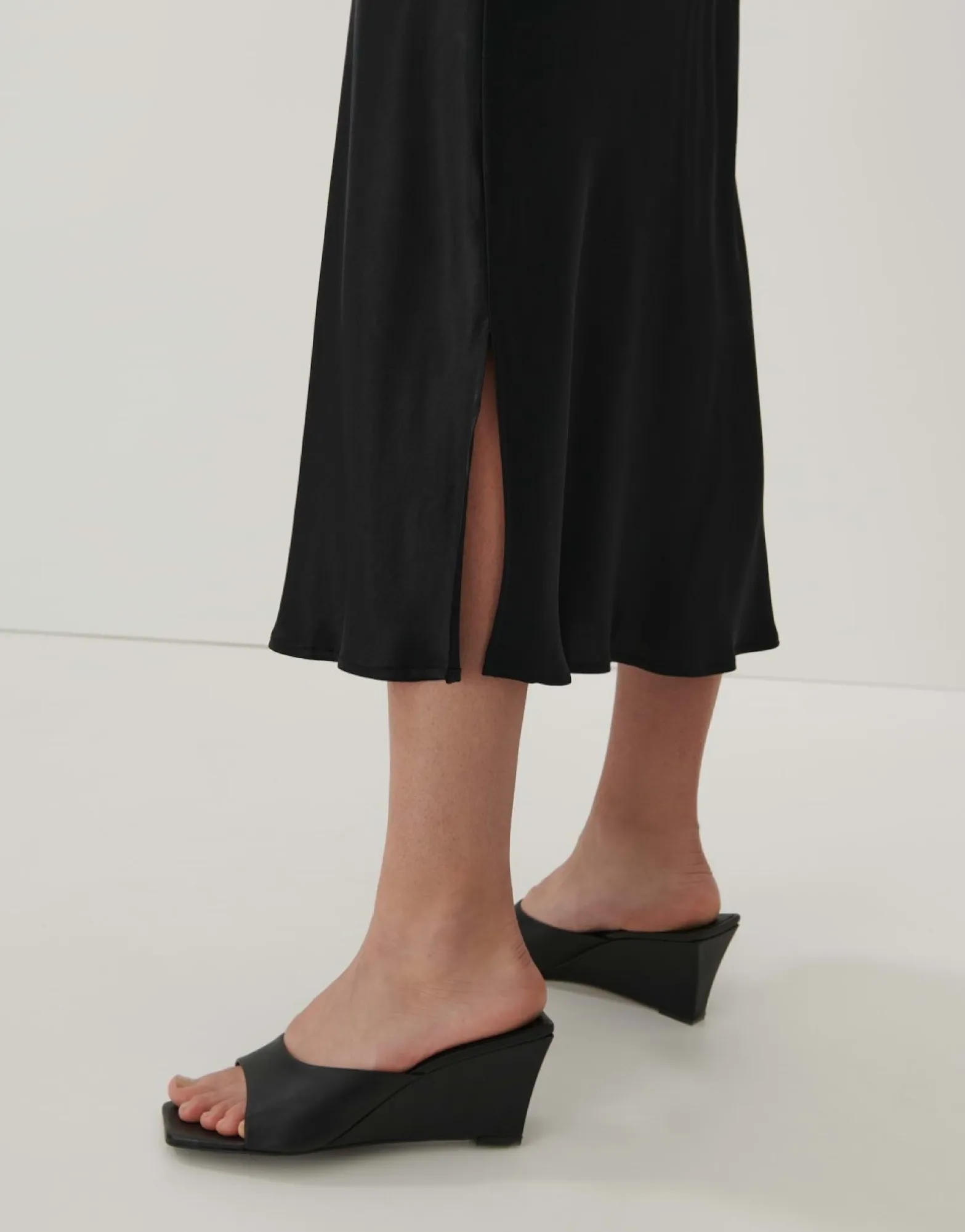 Flash Sale someday Fashion Satijnen Rok Oflow Uni Black